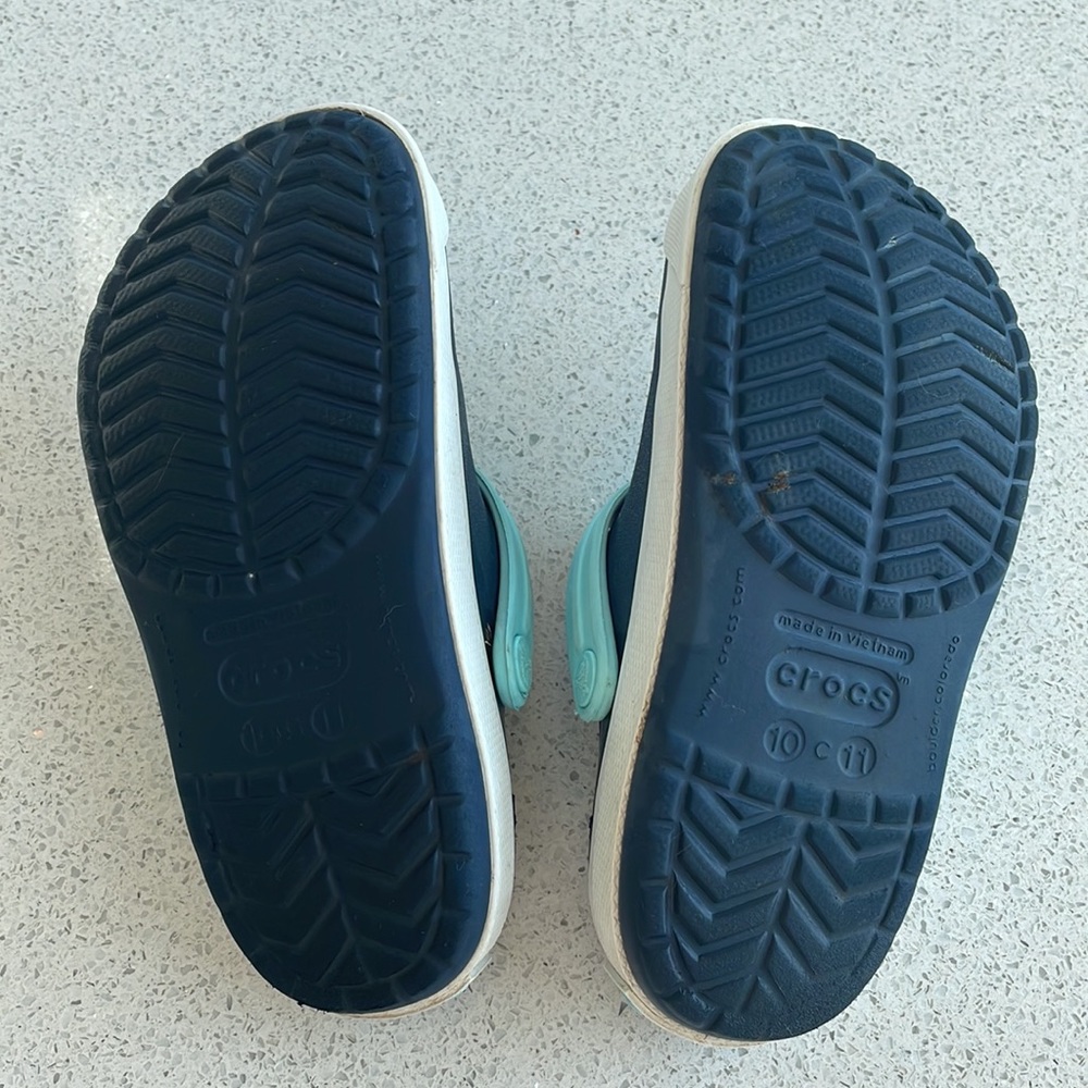 Crocs - Picture 4 of 5
